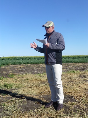Dr Lindsay Bell, Principal Research Scientist with CSIRO Agriculture and Food, at the GRDC-funded farming systems research project on the Darling Downs. He shared five key nutrient stories from the farming systems site with agronomists at Incitec Pivot Fertilisers’ Agronomy Community forum in Brisbane.